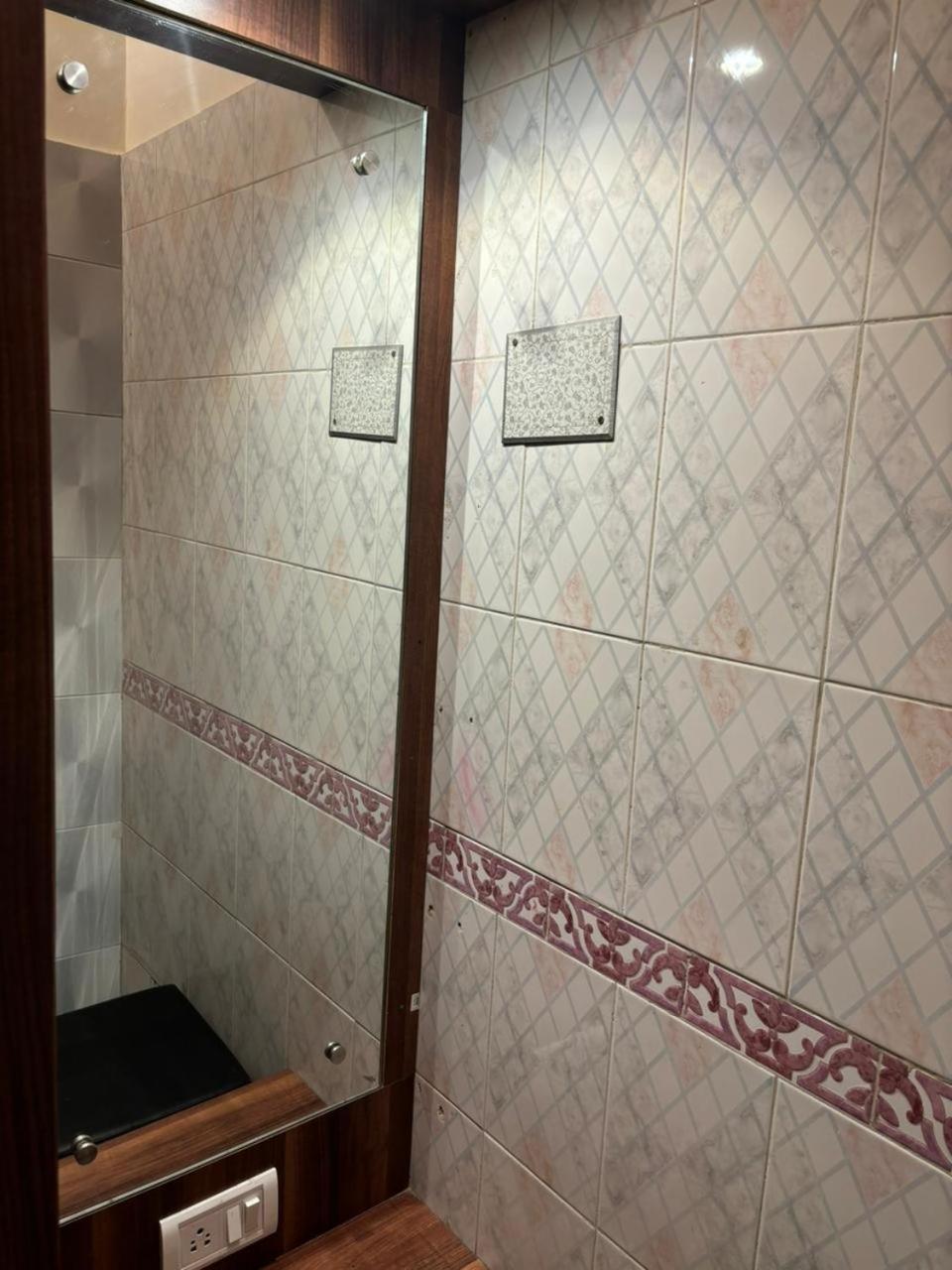 Om Sai Villa Guesthouse Kalkutta Kültér fotó
