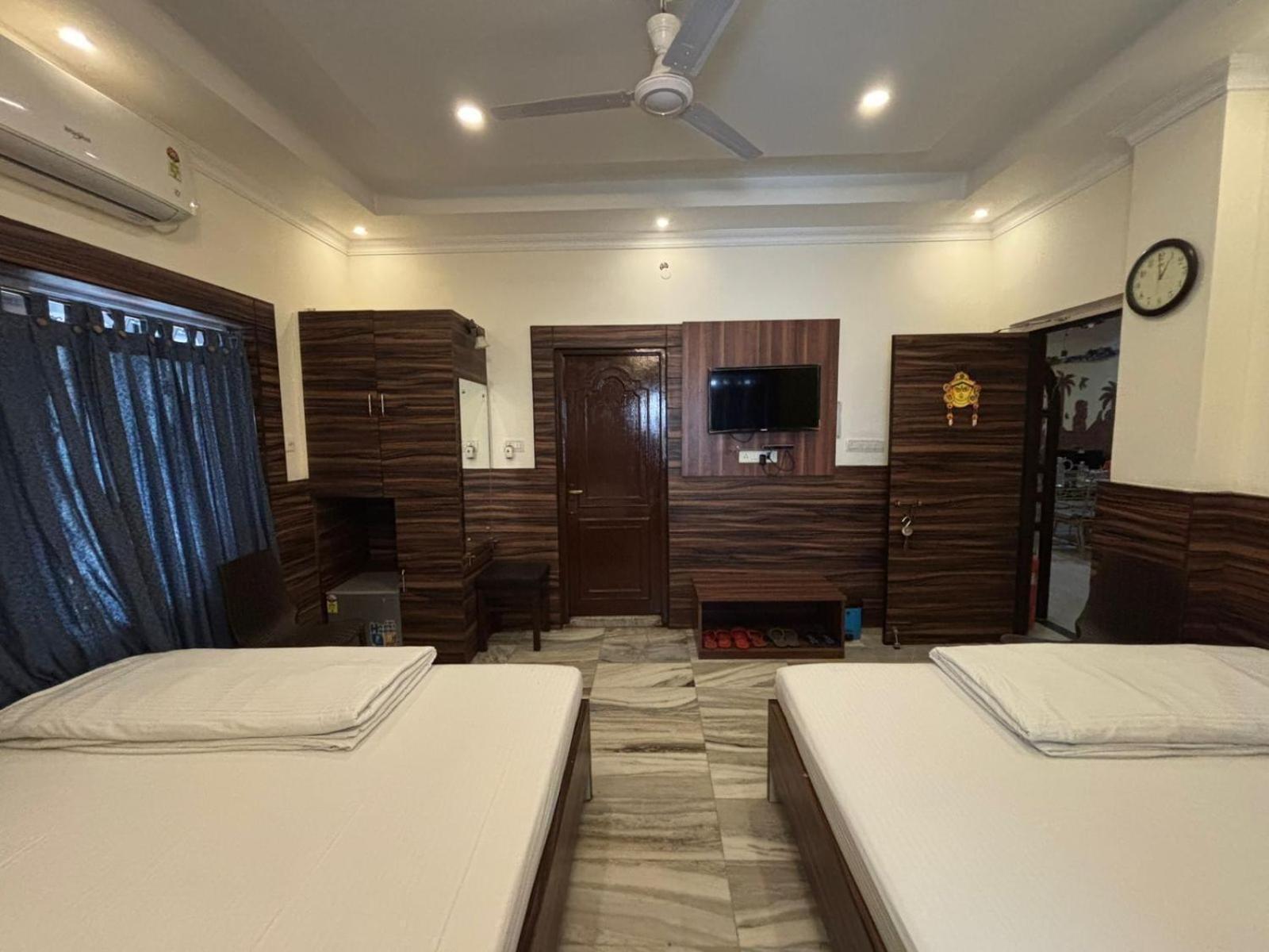 Om Sai Villa Guesthouse Kalkutta Kültér fotó