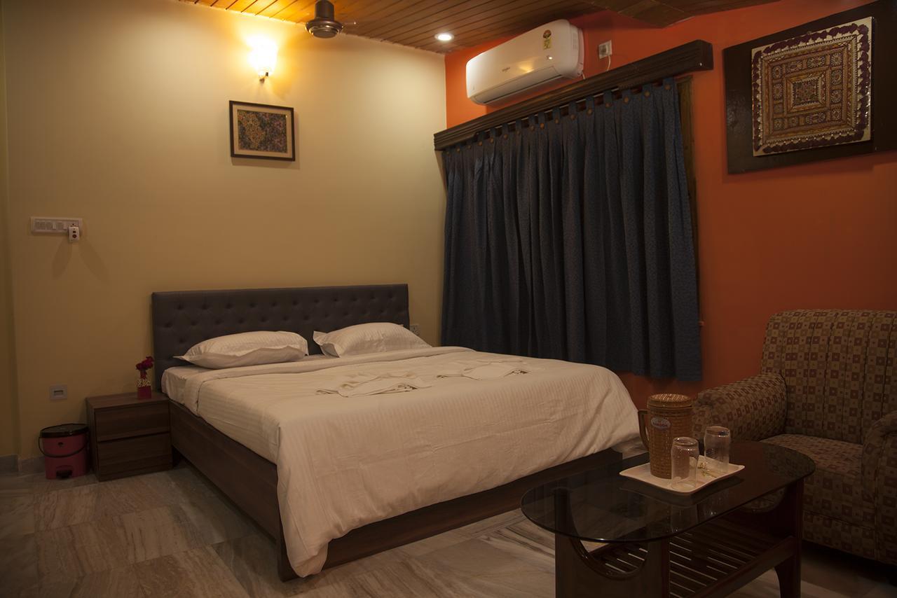 Om Sai Villa Guesthouse Kalkutta Kültér fotó