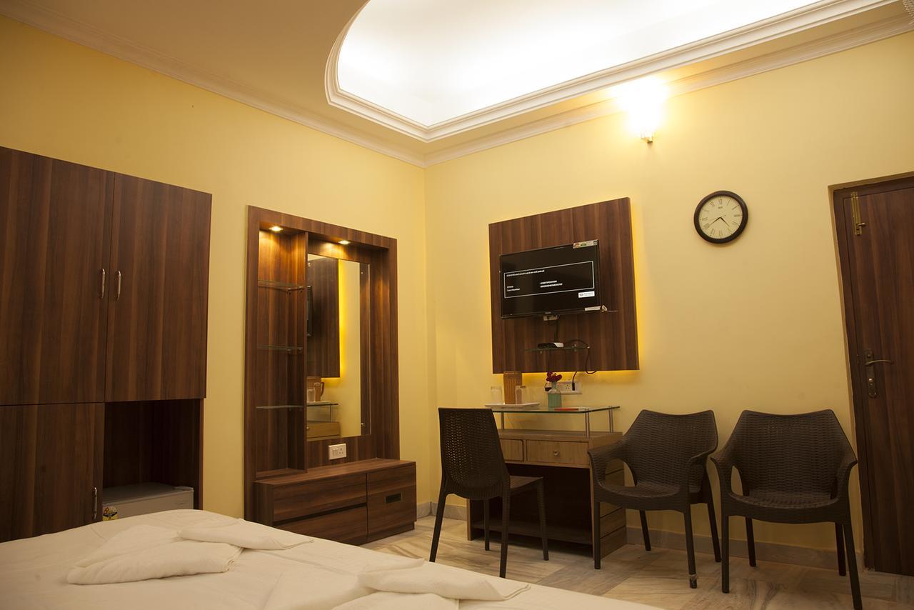 Om Sai Villa Guesthouse Kalkutta Kültér fotó